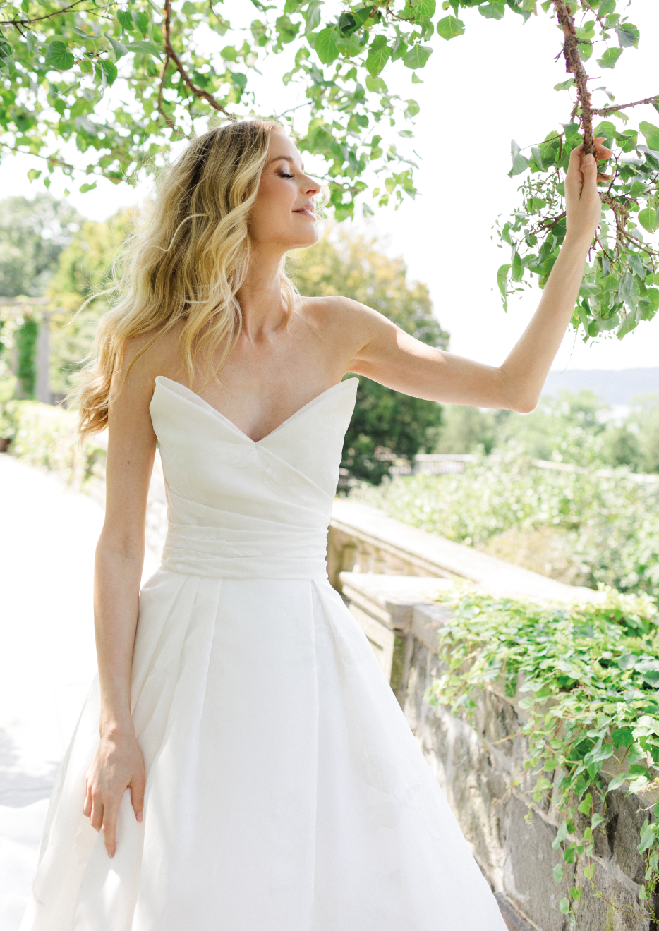 Bridal Dress Model Jane - Strapless natural waist ball gown with cummerbund - Verdin New York