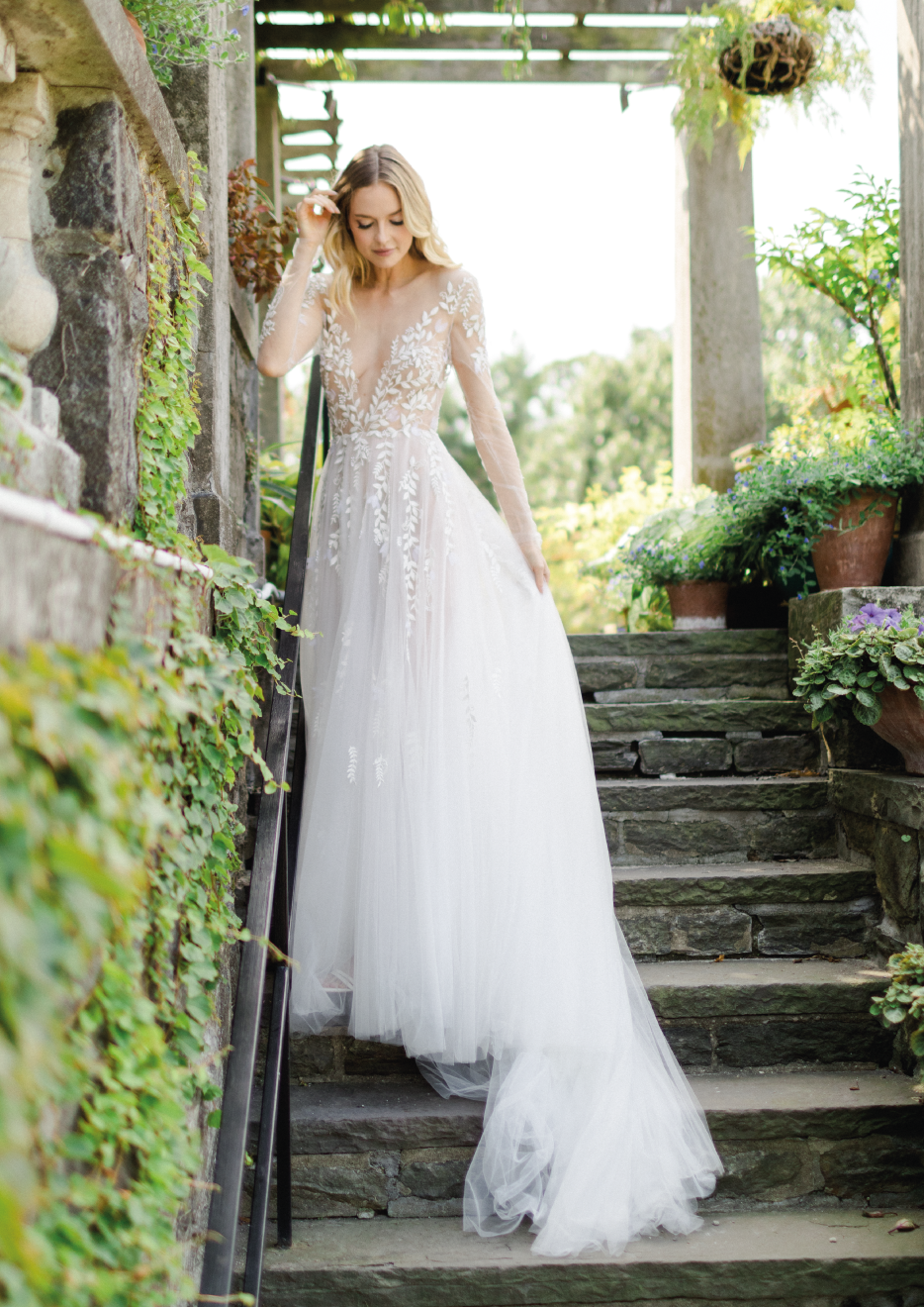 Bride Dress Model Margarita - Dress with V-neck, Long Sleeve Embroidered gown - Verdin New York