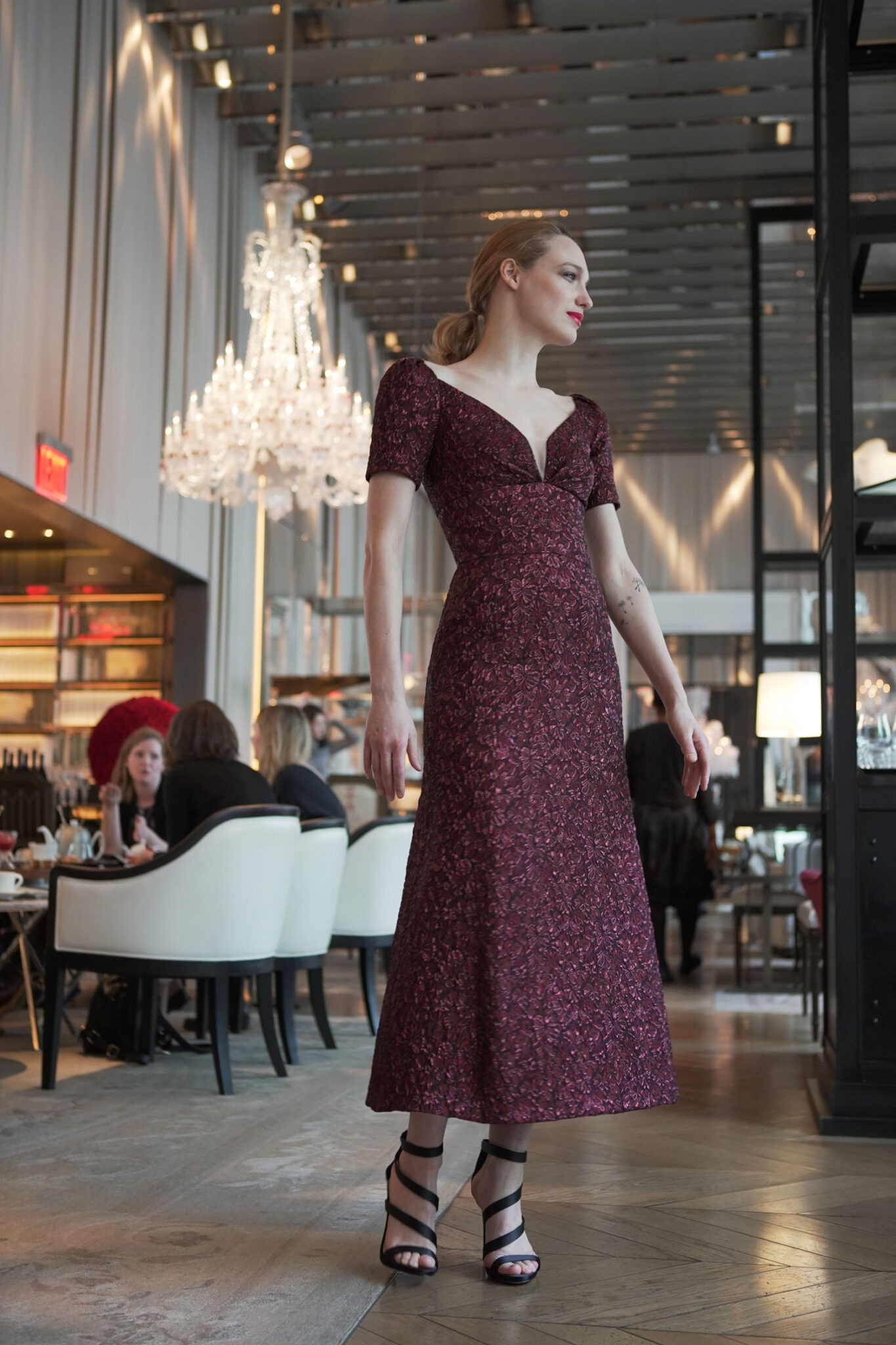 Fairytale Look 3 - Elegant dress with purple texture for casual occasions - Verdin New York