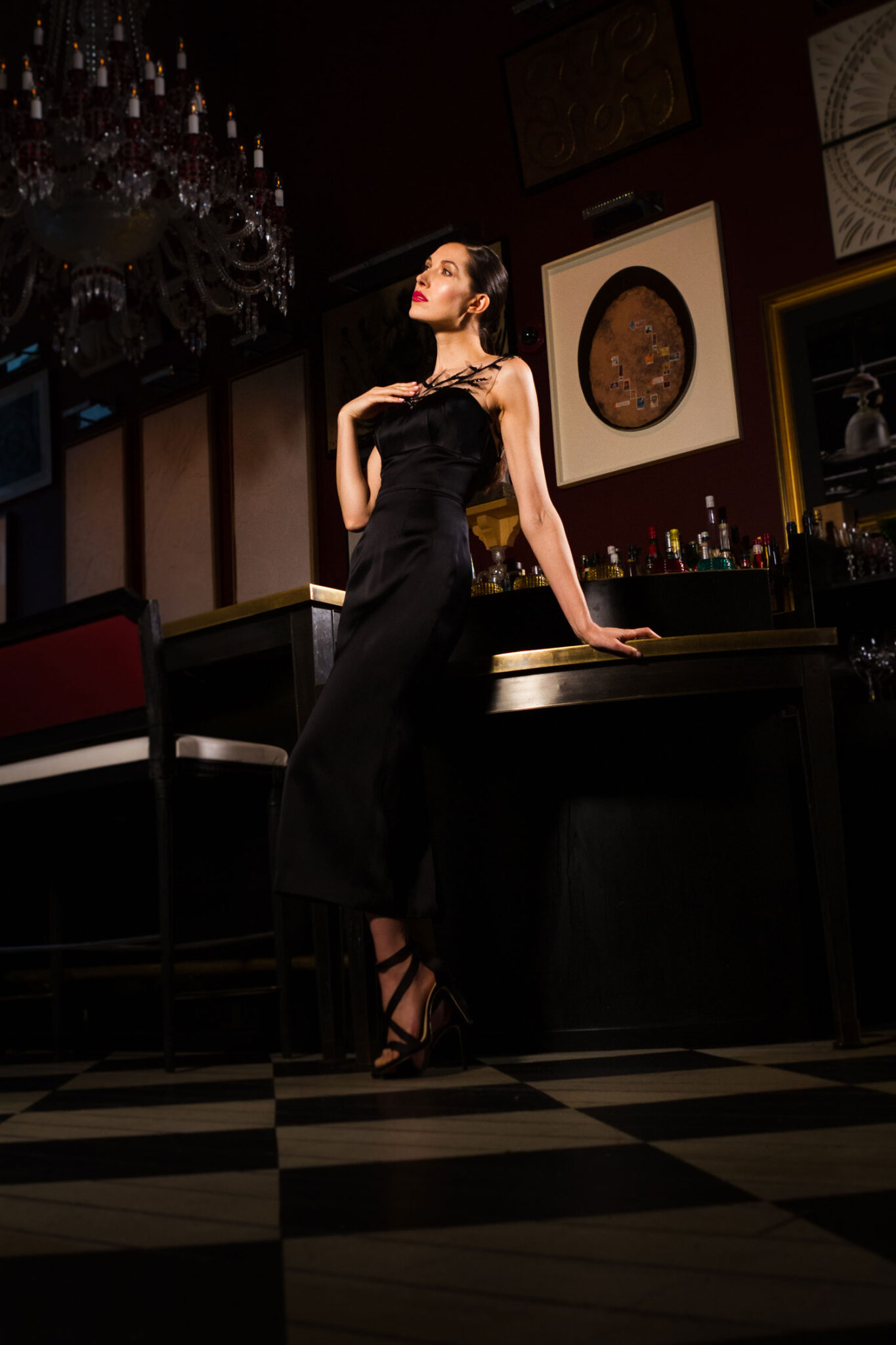 Promises Look 3 - Elegant strapless dress in black with flower details - Verdin New York