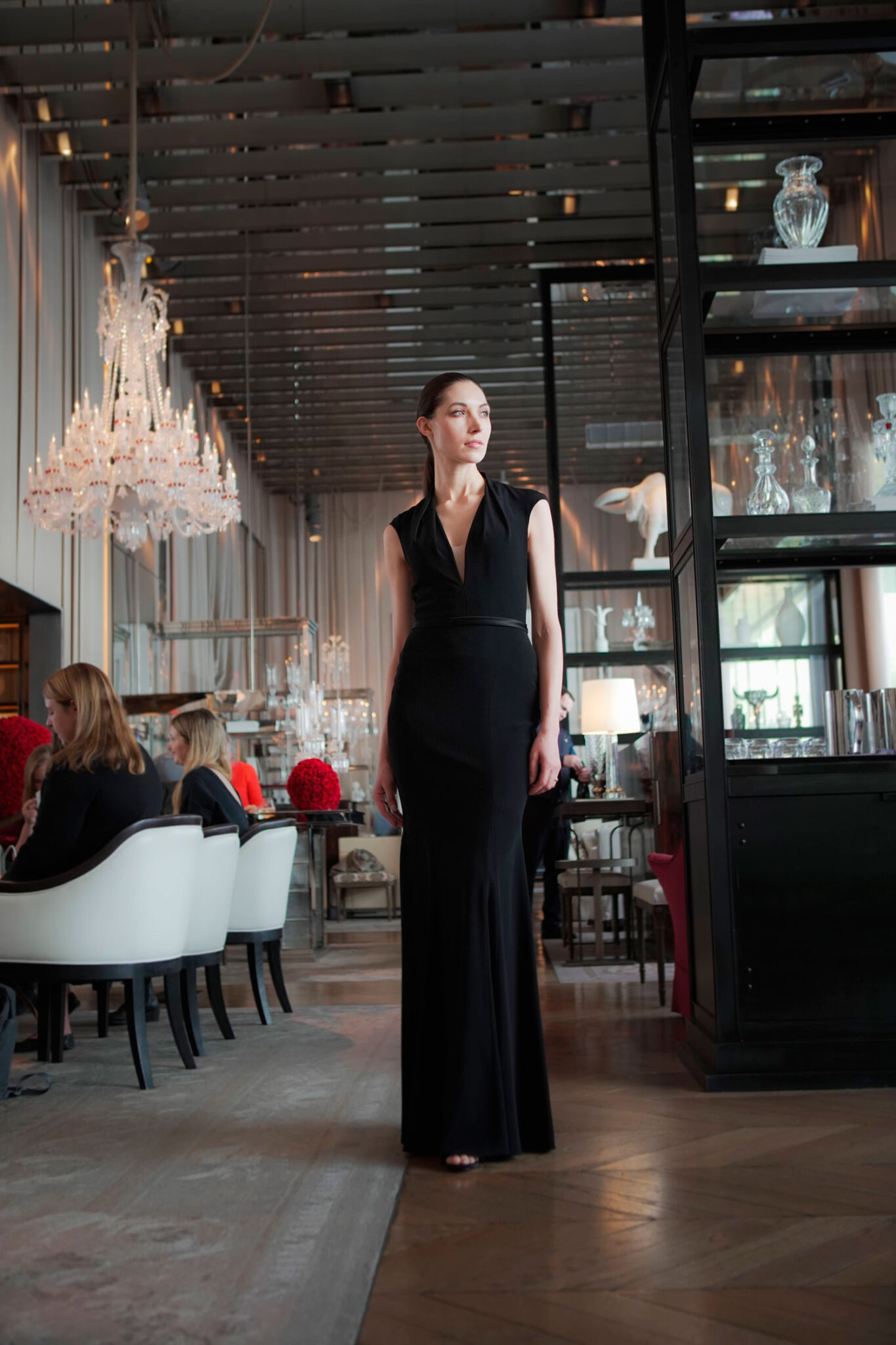 Promises Look 7 - Elegant Long & black dress, ready for dazzle - Verdin New York