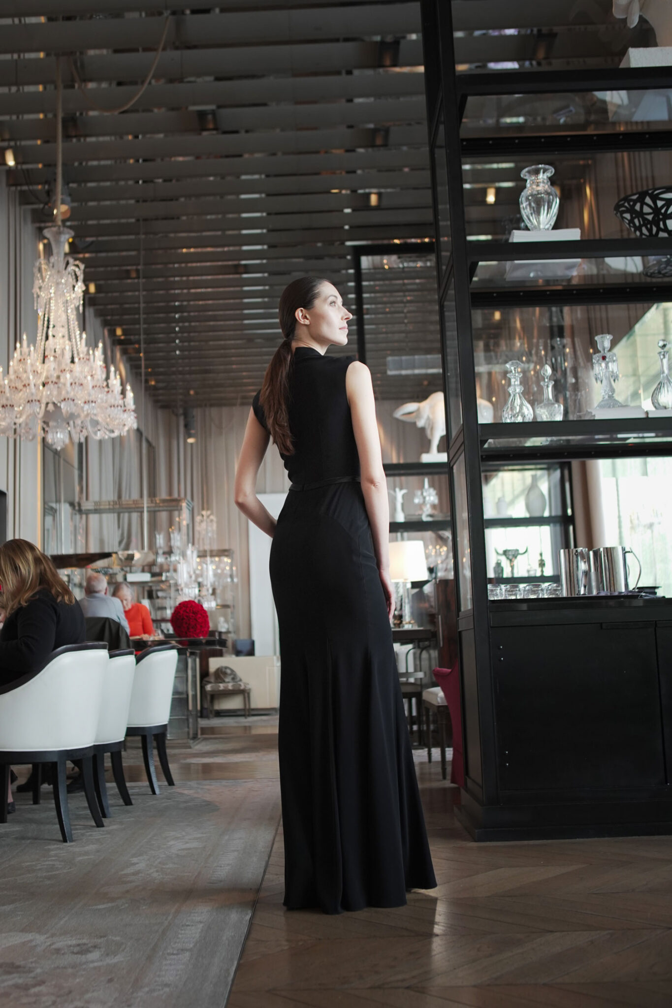 Promises Look 7 - Long-tailed dress in black, ready for special events - Verdin New York