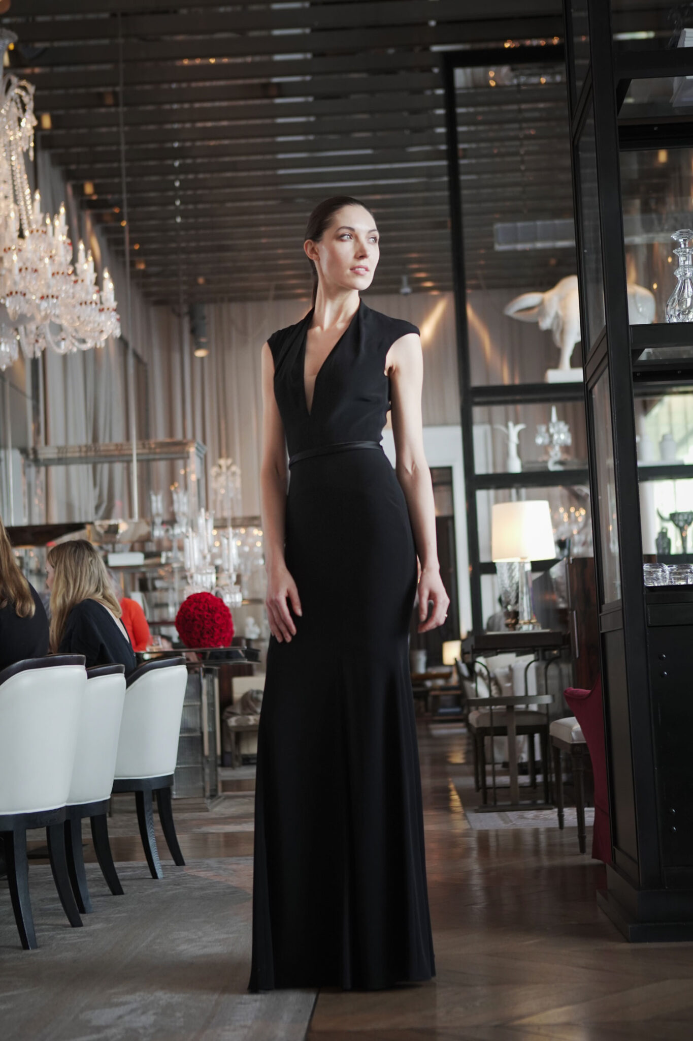 Promises Look 7 - Elegant sleeveless dress in black - Verdin New York