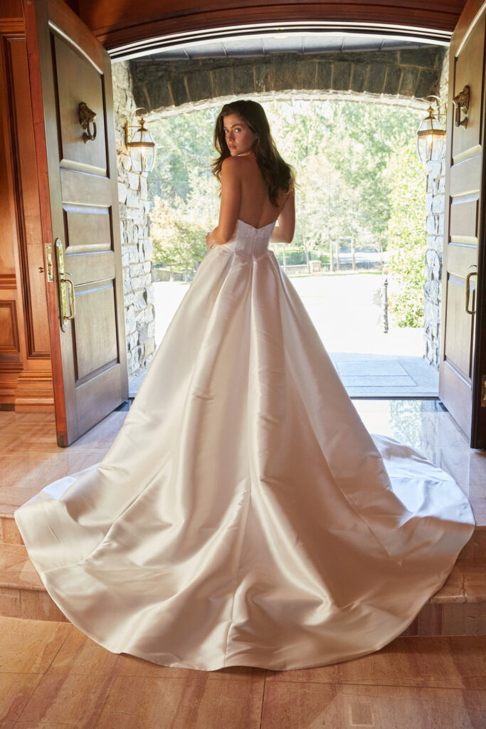 Annalise – Blanche Fall 2027 – Verdin New York
